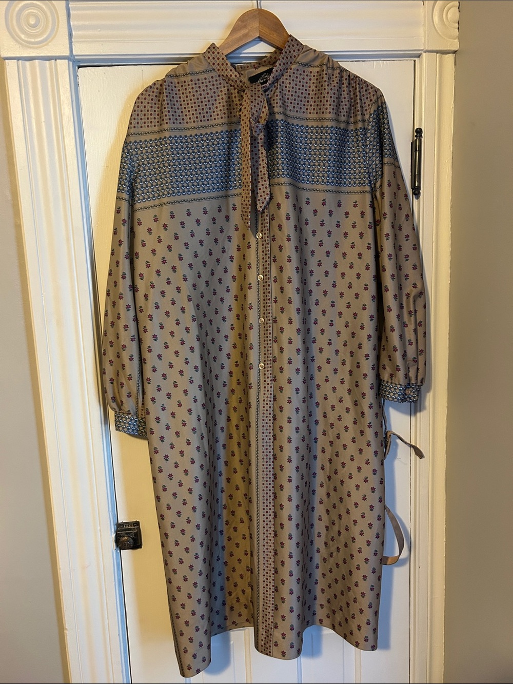 Lady Hardin Vintage 1970s secretary dress
